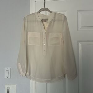 Banana republic Off White silk Button Down Shirt blouse M
